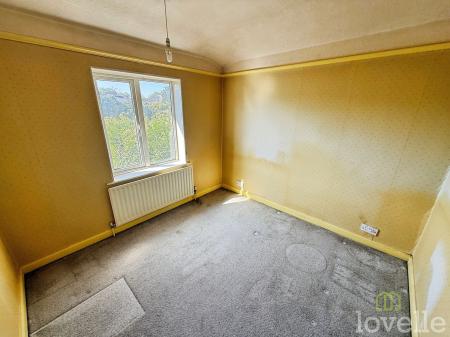 3 bedroom Semi-detached house for sale in Bell Grove, Lincoln, LN6