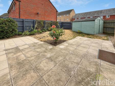 3 bedroom Semi-detached house to let in Lucius Close, North Hykeham, LN6
