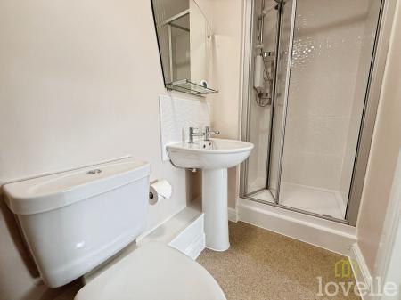 3 bedroom Semi-detached house to let in Lucius Close, North Hykeham, LN6