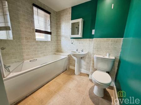3 bedroom Semi-detached house for sale in Pavillion Gardens, Lincoln, LN6