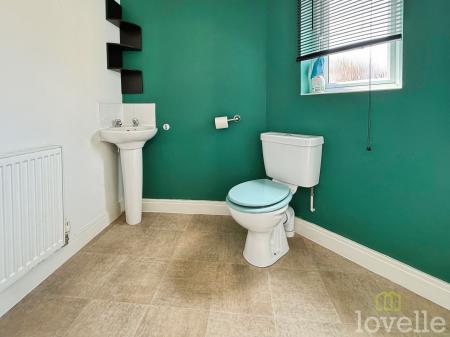 3 bedroom Semi-detached house for sale in Pavillion Gardens, Lincoln, LN6