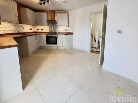 3 bedroom Semi-detached house for sale in Pavillion Gardens, Lincoln, LN6