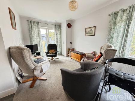 2 bedroom Flat for sale in Boultham Park Road, Home Grange Boultham Park Road, LN6