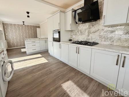 2 bedroom Detached bungalow for sale in Hebden Moor Way, North Hykeham, LN6