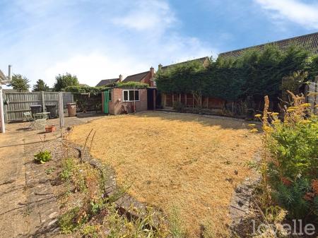 2 bedroom Detached bungalow for sale in Hebden Moor Way, North Hykeham, LN6