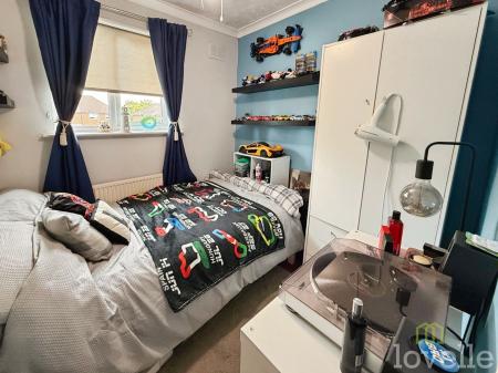 3 bedroom Semi-detached house for sale in Usher Avenue, Lincoln, LN6