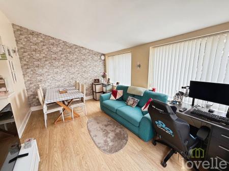 3 bedroom Semi-detached house for sale in Usher Avenue, Lincoln, LN6