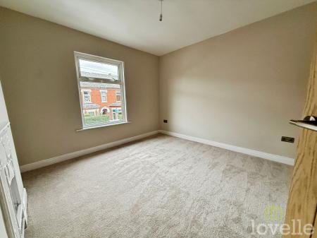3 bedroom Terraced House for sale in St. Catherines Grove, Lincoln, LN5
