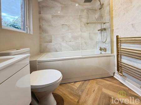 3 bedroom Terraced House for sale in St. Catherines Grove, Lincoln, LN5
