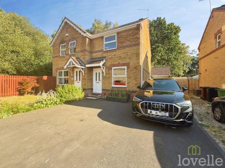 2 bedroom Semi-detached house to let in Baker Crescent, Lincoln, LN6