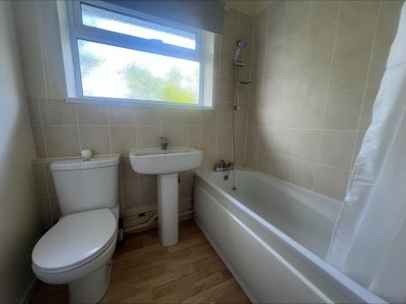 1 bedroom Flat to let in Rosewood Close, Lincoln, LN6