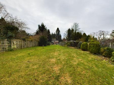 3 bedroom Detached bungalow to let in Newark Road, Lincoln, LN6