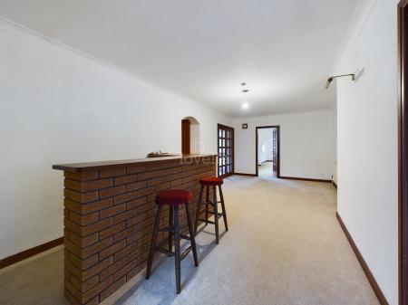 3 bedroom Detached bungalow to let in Newark Road, Lincoln, LN6