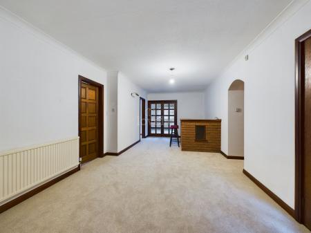 3 bedroom Detached bungalow to let in Newark Road, Lincoln, LN6