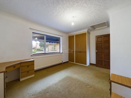 3 bedroom Detached bungalow to let in Newark Road, Lincoln, LN6