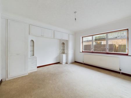 3 bedroom Detached bungalow to let in Newark Road, Lincoln, LN6