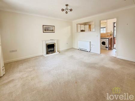 1 bedroom Semi-detached bungalow for sale in St. Claires Court, Lincoln, LN6