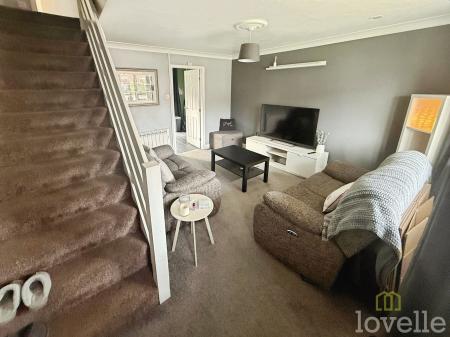 2 bedroom Semi-detached house to let in Harlaxton Drive, Lincoln, LN6