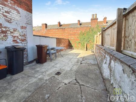 2 bedroom Terraced House for sale in Hood Street, Lincoln, LN5