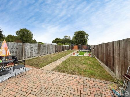 3 bedroom Terraced House for sale in Coult Avenue, North Hykeham, LN6