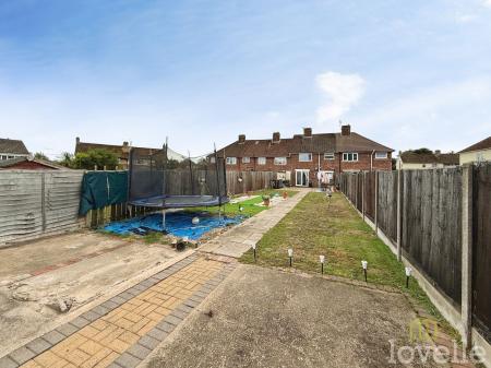 3 bedroom Terraced House for sale in Coult Avenue, North Hykeham, LN6