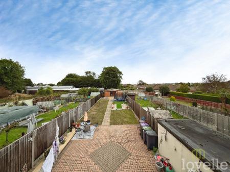 3 bedroom Terraced House for sale in Coult Avenue, North Hykeham, LN6