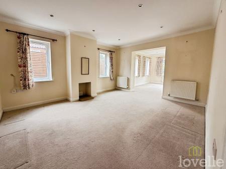 3 bedroom Detached bungalow for sale in Grantham Road, Waddington, LN5