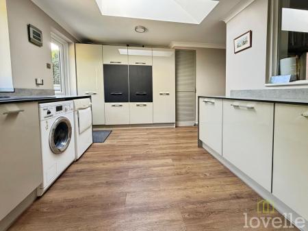 4 bedroom Detached house for sale in Wickenby Close, North Hykeham, LN6