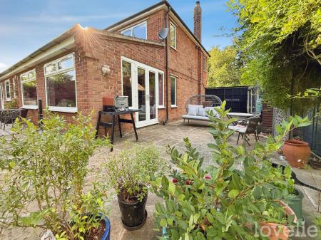 4 bedroom Detached house for sale in Wickenby Close, North Hykeham, LN6