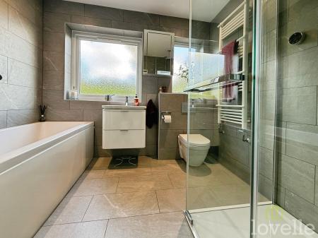 4 bedroom Detached house for sale in Wickenby Close, North Hykeham, LN6