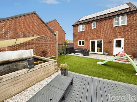 4 bedroom Detached house for sale in Ivy Bank, Witham St. Hughs, LN6
