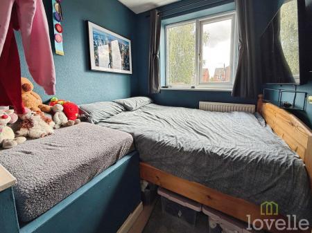3 bedroom Semi-detached house for sale in The Gleanings, Navenby, LN5