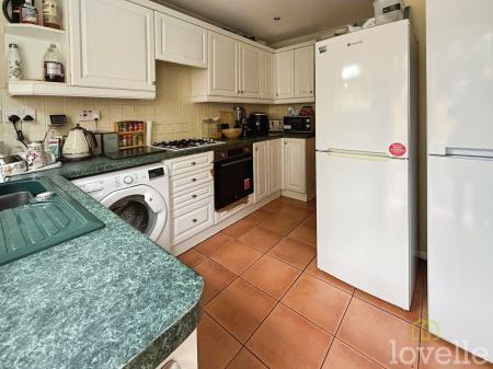 3 bedroom Semi-detached house for sale in Lindholme Road, Lincoln, LN6
