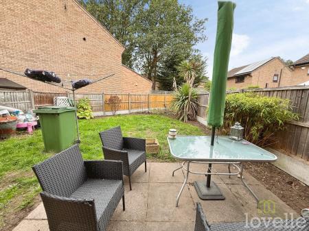 3 bedroom Semi-detached house for sale in Lindholme Road, Lincoln, LN6
