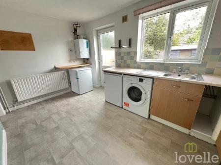 2 bedroom Terraced House to let in Harrier Court, Lincoln, LN6