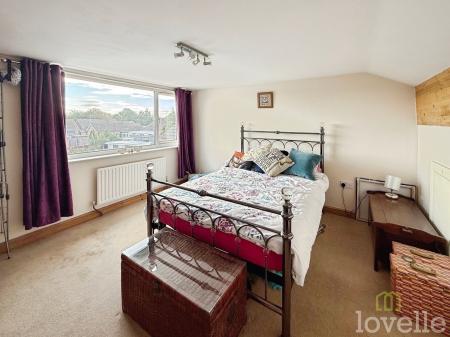 4 bedroom Detached bungalow for sale in Meadow Lane, North Hykeham, LN6