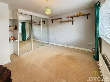 4 bedroom Detached bungalow for sale in Meadow Lane, North Hykeham, LN6