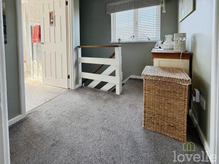 3 bedroom Semi-detached house for sale in Richmond Drive, North Hykeham, LN6
