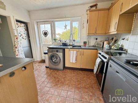 3 bedroom Semi-detached house for sale in Richmond Drive, North Hykeham, LN6