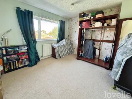 3 bedroom Terraced House for sale in Larchwood Crescent, Lincoln, LN6