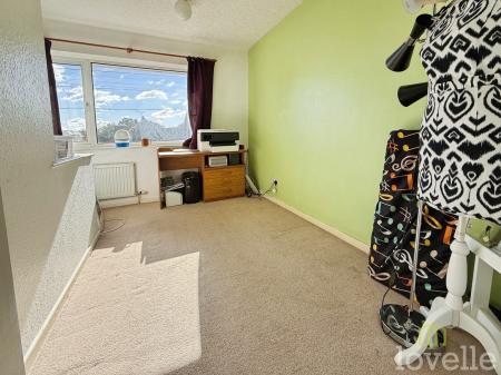 3 bedroom Terraced House for sale in Larchwood Crescent, Lincoln, LN6