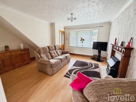 3 bedroom Semi-detached house for sale in Stenigot Road, Lincoln, LN6