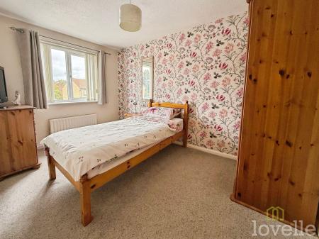 3 bedroom Semi-detached house for sale in Stenigot Road, Lincoln, LN6