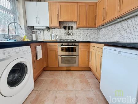 3 bedroom Semi-detached house for sale in Stenigot Road, Lincoln, LN6