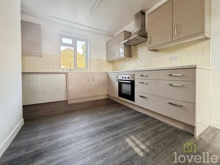 2 bedroom Semi-detached house to let in Gibson Green, Witham St. Hughs, LN6