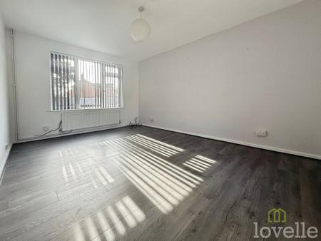 2 bedroom Semi-detached house to let in Gibson Green, Witham St. Hughs, LN6