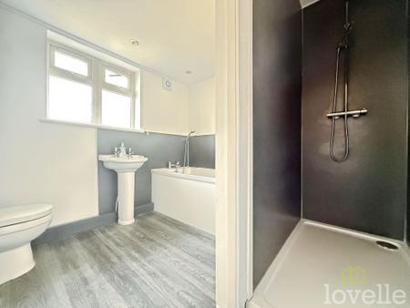 2 bedroom Semi-detached house to let in Gibson Green, Witham St. Hughs, LN6