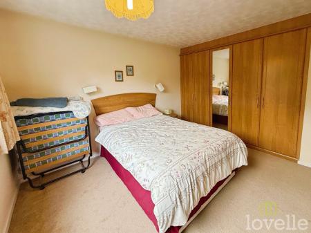 3 bedroom Detached bungalow for sale in Wetherby Crescent, Lincoln, LN6