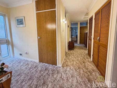 3 bedroom Detached bungalow for sale in Wetherby Crescent, Lincoln, LN6