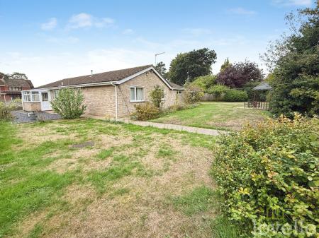 3 bedroom Detached bungalow for sale in Wetherby Crescent, Lincoln, LN6